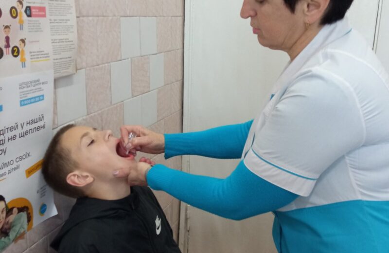 vaktsynatsiia-poliomiielitu